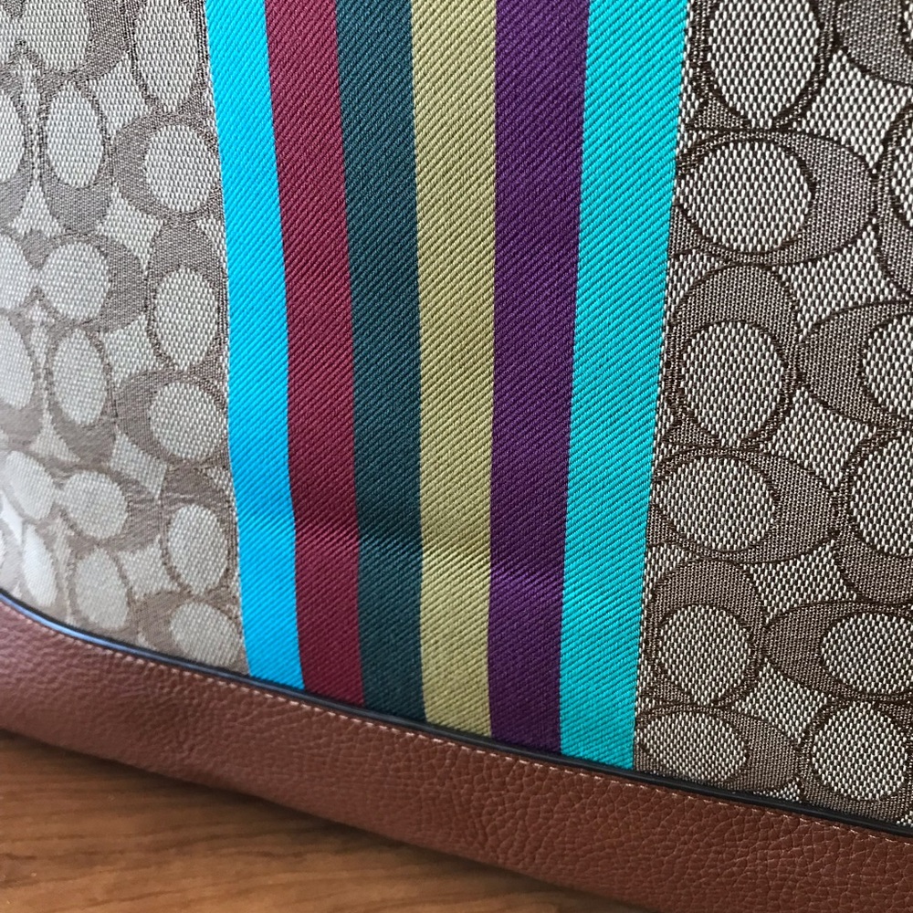 Coach Dempsey Tote Bag 40 In Signature Jacquard With Stripe And Coach Patch - Picture 8 of 15